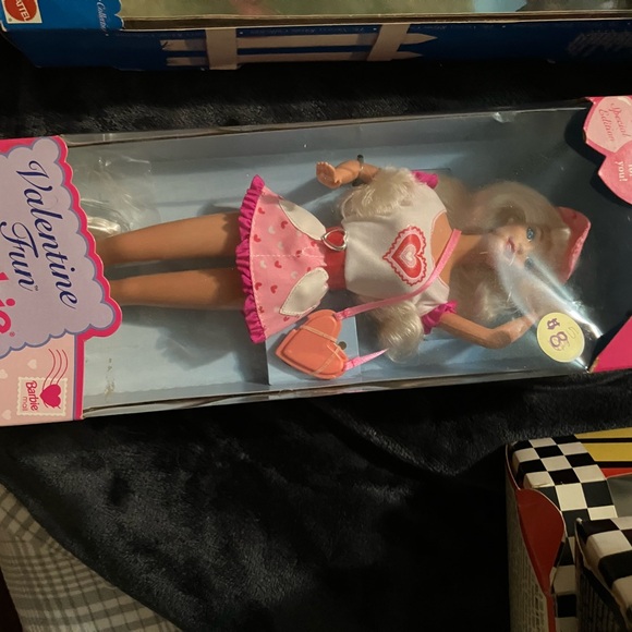 Barbies - Picture 5 of 16